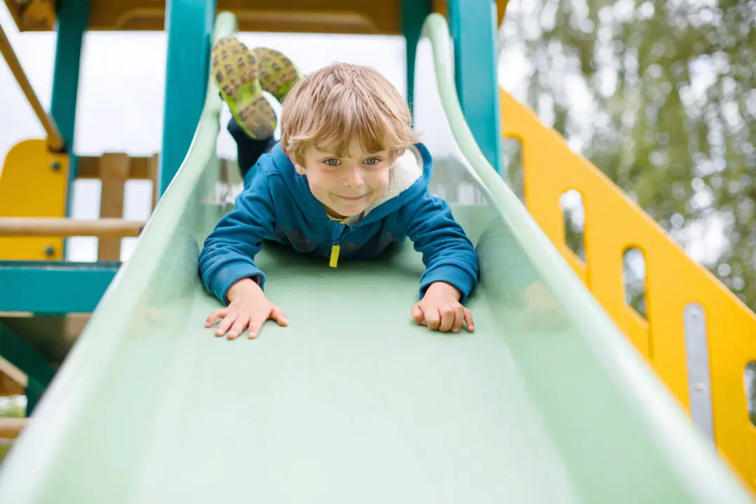 Only 1 in 10 Children Still Do It: Why Playing Outside Is So Beneficial