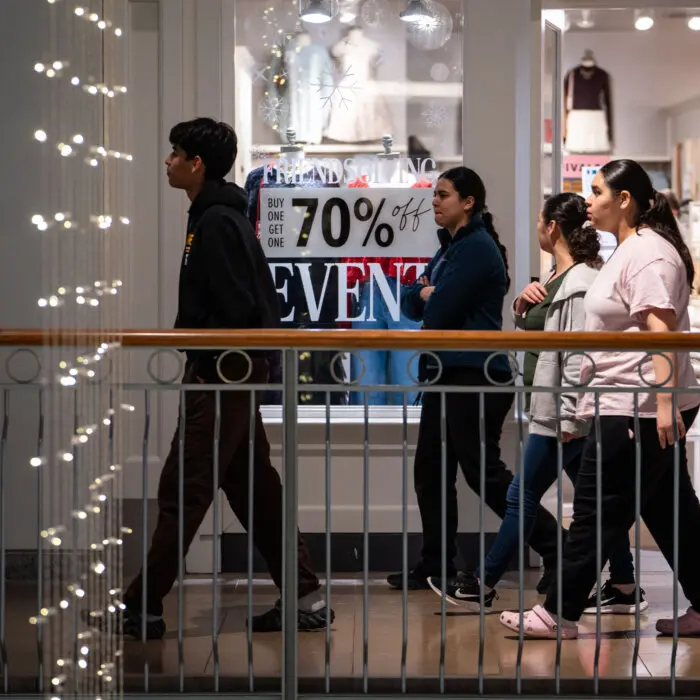 US Economy Expands 4.3 Percent in 3rd Quarter, Topping Expectations; Trump: US Needs Greenland for National Security