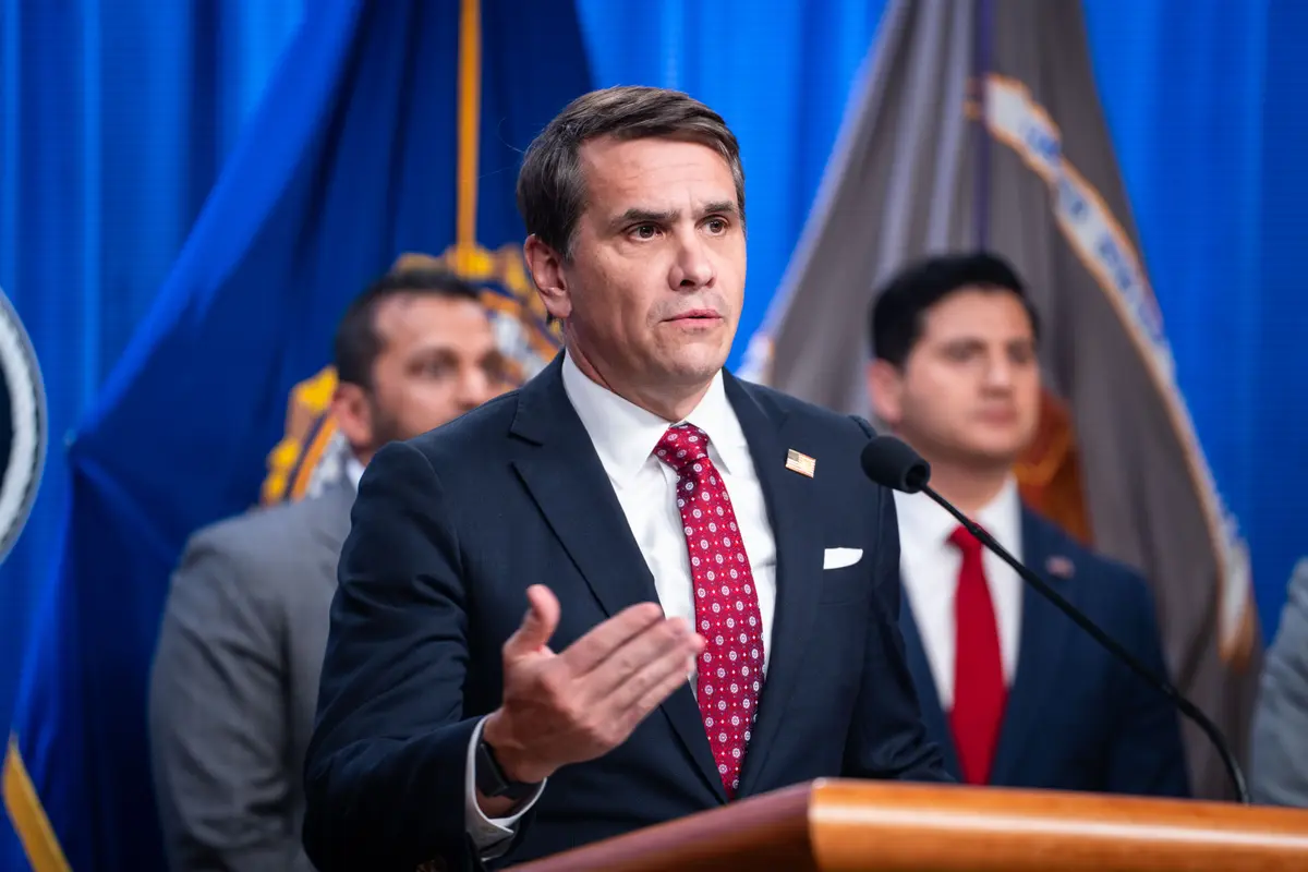 Deputy Attorney General Says DOJ Won’t Release Full Epstein Files to Congress by Deadline thumbnail