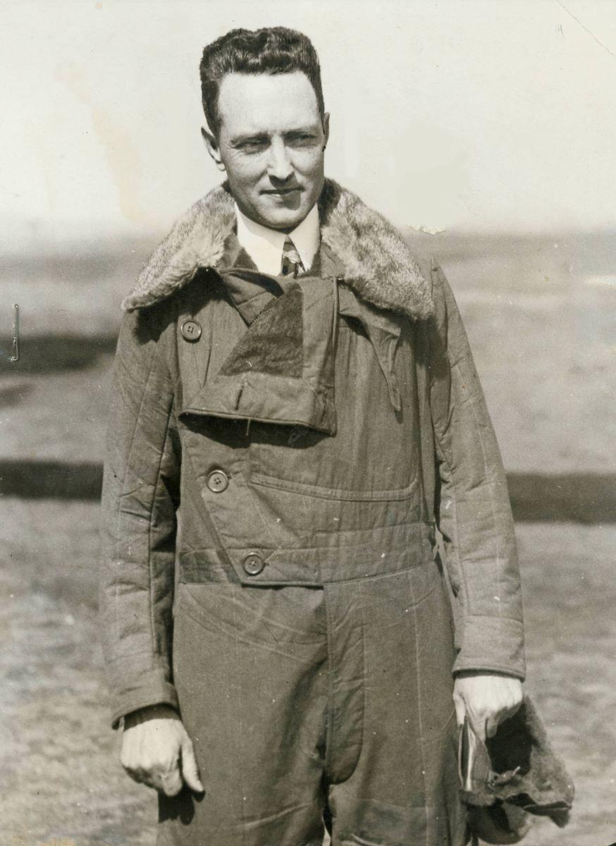 Richard Byrd in flight jacket, 1920s. (Public Domain)