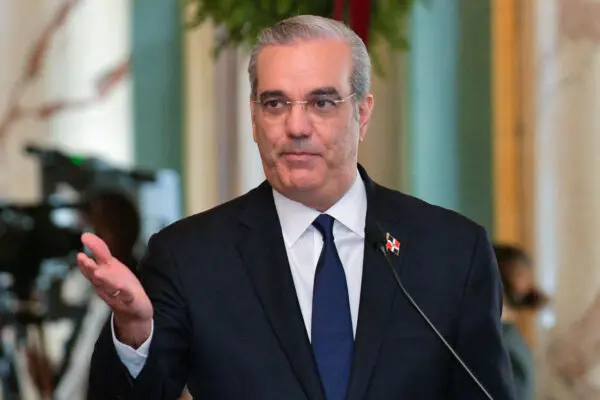 Dominican Republic Permits US Limited Access to Bases in War Against Drug Trafficking