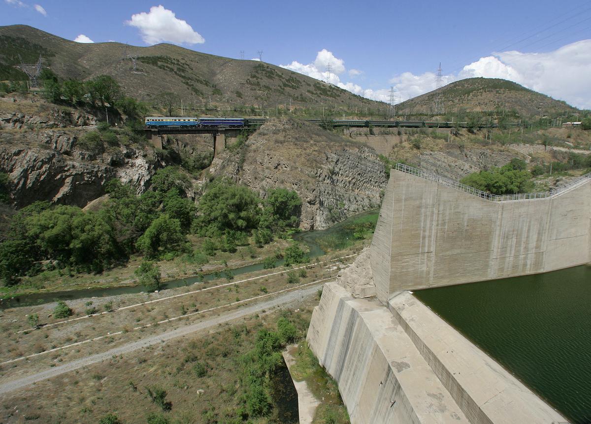 2 Train Accidents Kill 13 in China, Deadliest in 14 Years