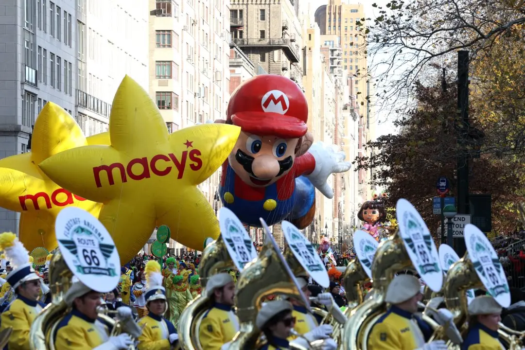 Giant Balloons and Marching Bands Glide Through New York in Macy’s Thanksgiving Day Parade