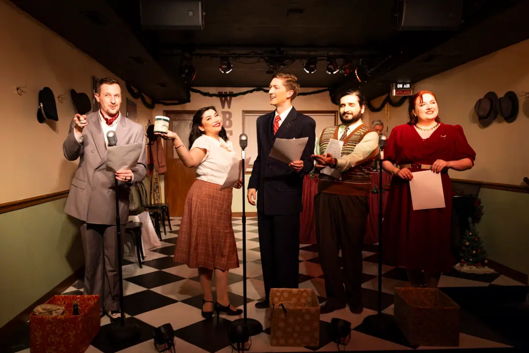 Heartfelt and Fun: ‘It’s a Wonderful Life: A Live Radio Play’