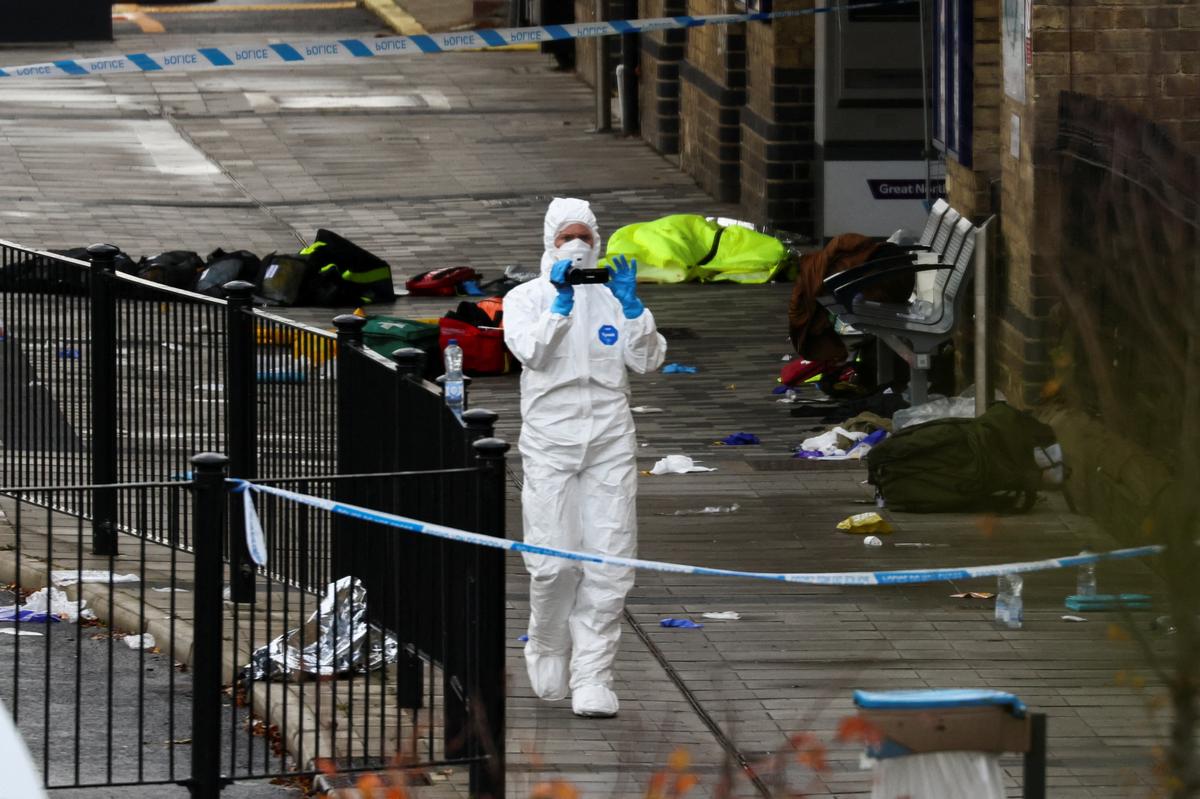 UK Police: Train Stabbings Not Terror Attack, 2nd Suspect Released Without Charges