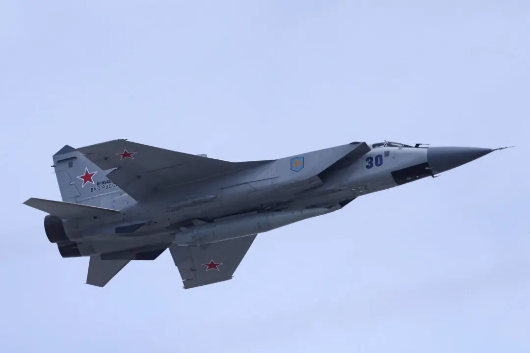 Russia Says It Foiled Ukrainian-British Plot to Steal a Mig-31 Jet, State Media Reports