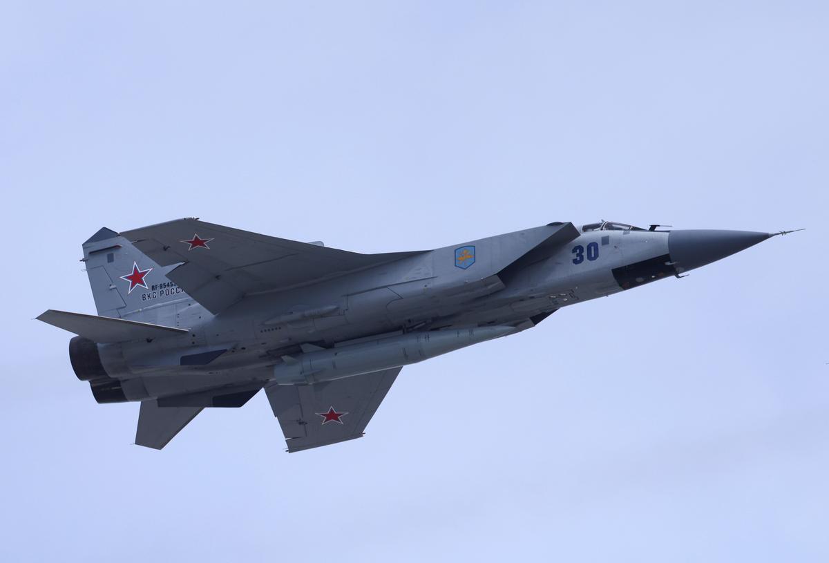 Russia Says It Foiled Ukrainian-British Plot to Steal a Mig-31 Jet, State Media Reports