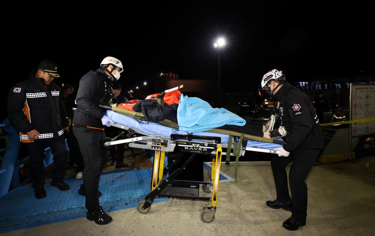 South Korea Arrests Crew Members for Negligence After Ferry Runs Aground