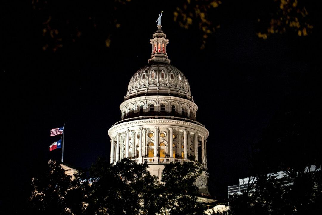 Texas Supreme Court Rejects Removing Democrats Who Left State to Block Redistricting Vote