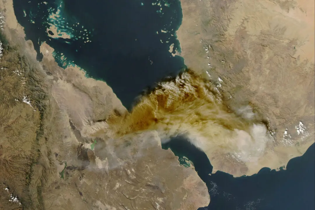 Ethiopian Volcano Subsides, Leaving a Trail of Disruption and Canceled Flights