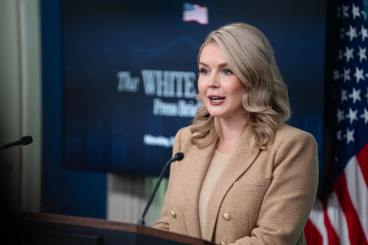 White House Defends Follow-Up Strike on Drug Boat thumbnail