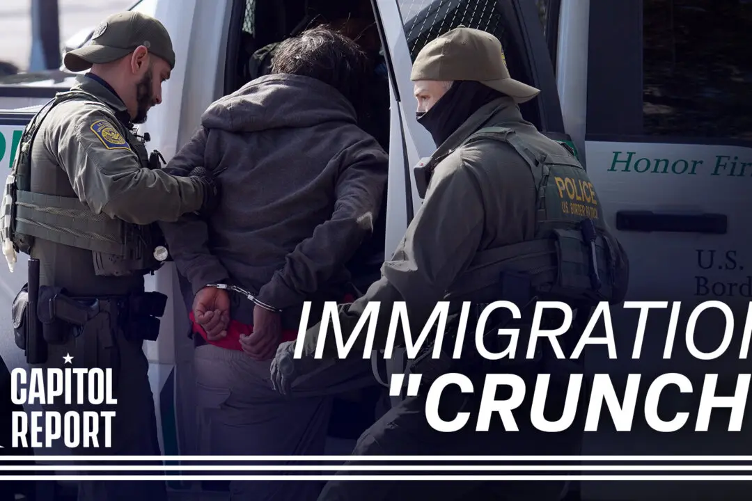 ICE Aims for 5,000 Arrests in New Orleans Operation; Trump Suggests Peace Plan Waiting on Russia | Capitol Report