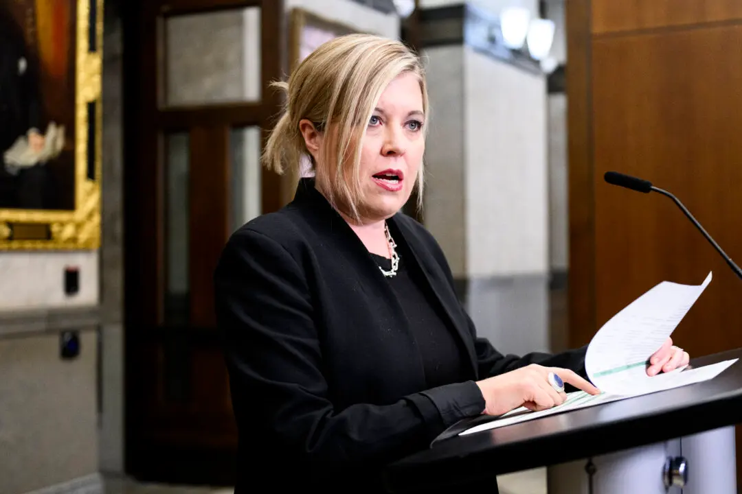 Virtual Citizenship Ceremonies Should End, Says Conservative Critic