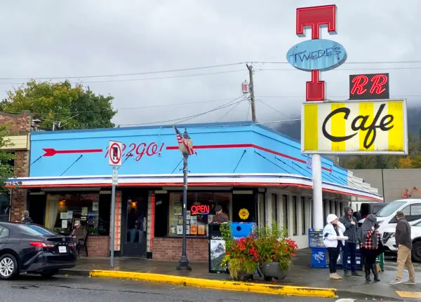 WA’s Real Twin Peaks: Seattle Times Critics Take a Surreal Day Trip