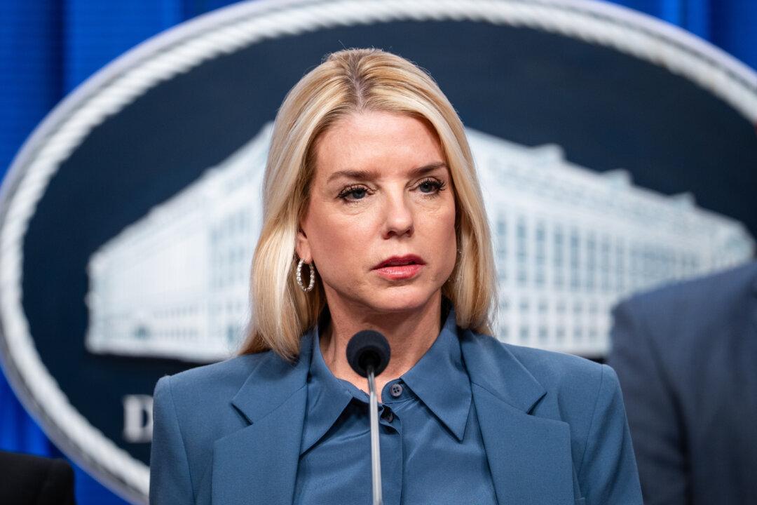 Bondi Vows to Hold Former Officials Accountable for ‘Government Weaponization’