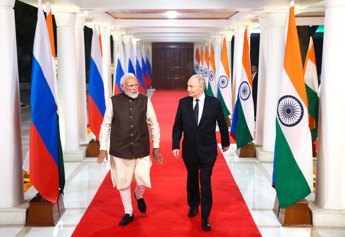 Putin in New Delhi on State Visit Aimed at Bolstering Russia-India Ties