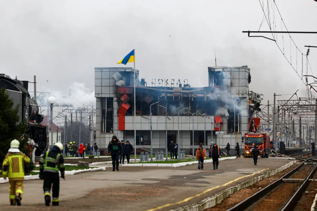 Russian Forces Advance as Ukraine Hit by More Than 600 Drone Strikes Overnight