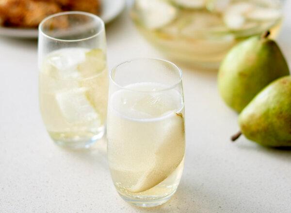 This Festive Sangria Recipe Is Perfect for Hanukkah