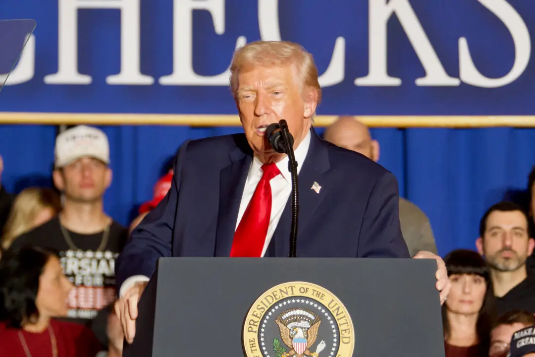 Trump Says He’ll Call Leaders of Thailand, Cambodia to Try to Halt Renewed Border Clashes