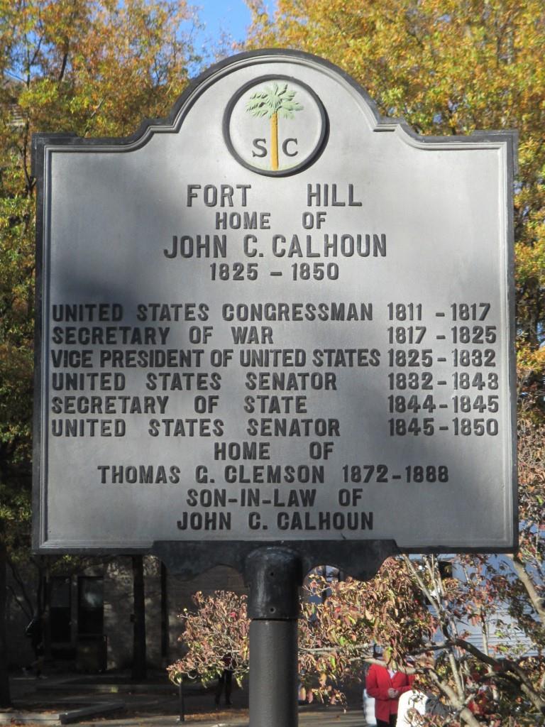 State historic marker at Fort Hill, Calhoun's home from 1825 until his death in 1850. (Public Domain)