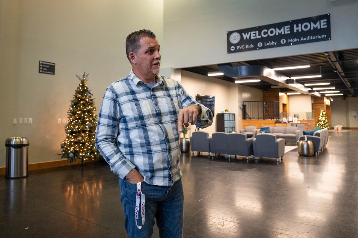 As Church Shootings Persist, Congregations Grapple With How to Handle Security thumbnail