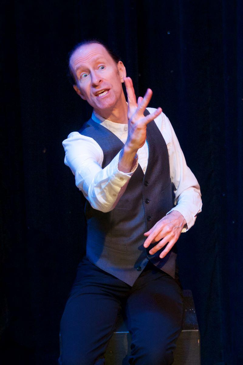 In this one-man play, Lifeline ensemble member Phil Timberlake creatively portrays all the characters. (Jackie Jasperson)