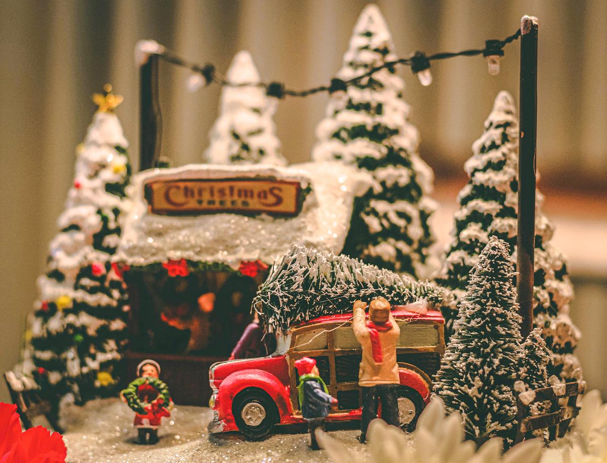 Christmas From Madison Avenue: TV Ads With Meaningful Holiday Messages