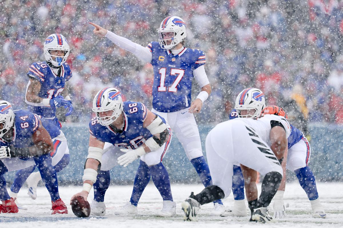 Josh Allen Earns Player of the Week for Putting Bills on His Back Against Bengals