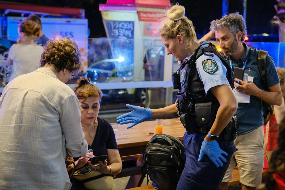 11 Dead, 29 Injured in Mass Shooting Targeting Sydney Jewish Festival thumbnail