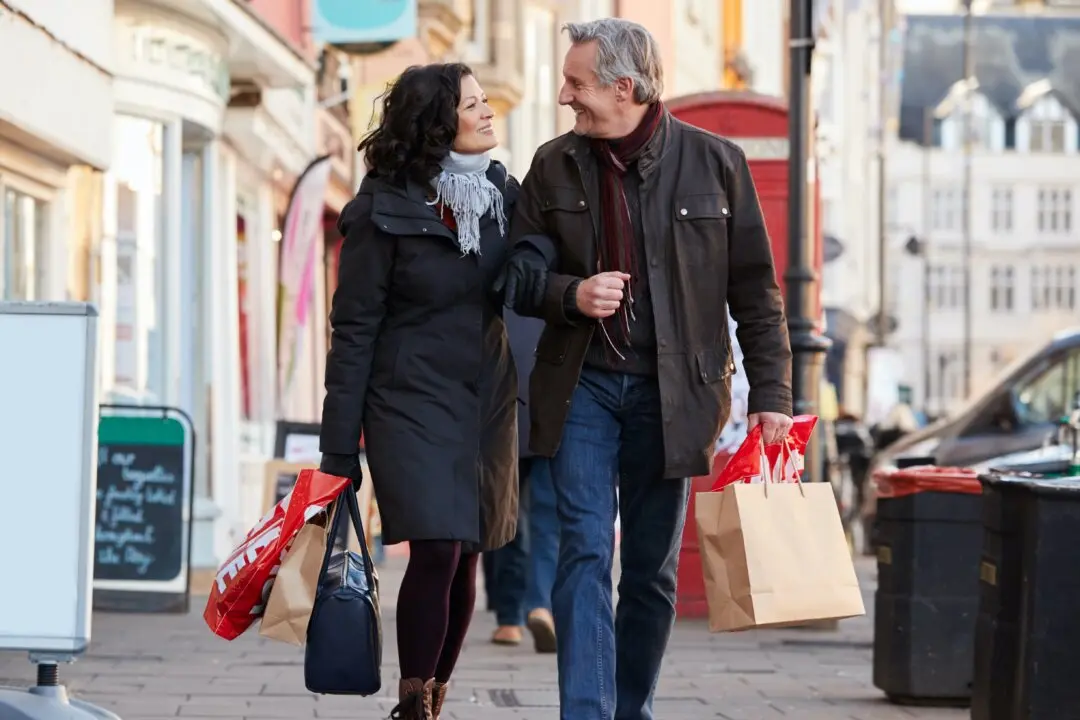 7 Ways to Rein In Holiday Spending