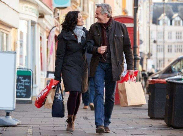 7 Ways to Rein In Holiday Spending