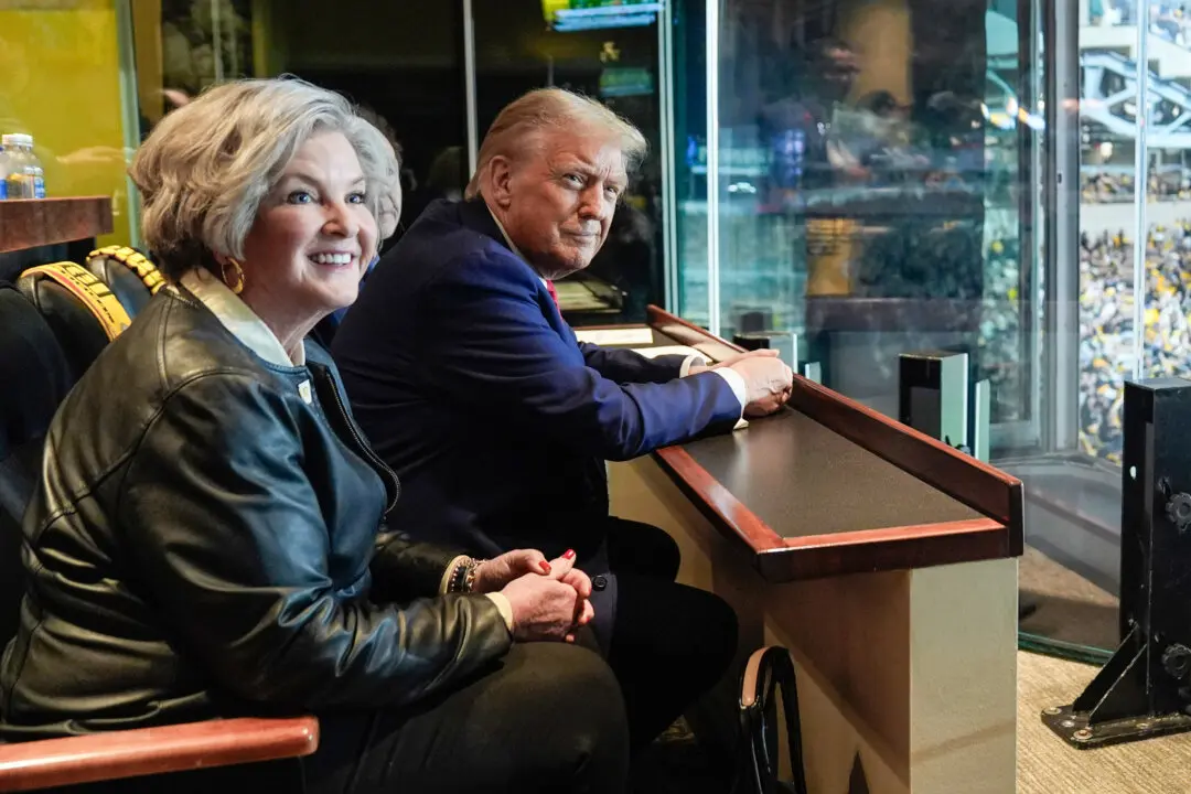 Trump Defends Susie Wiles After Vanity Fair Article