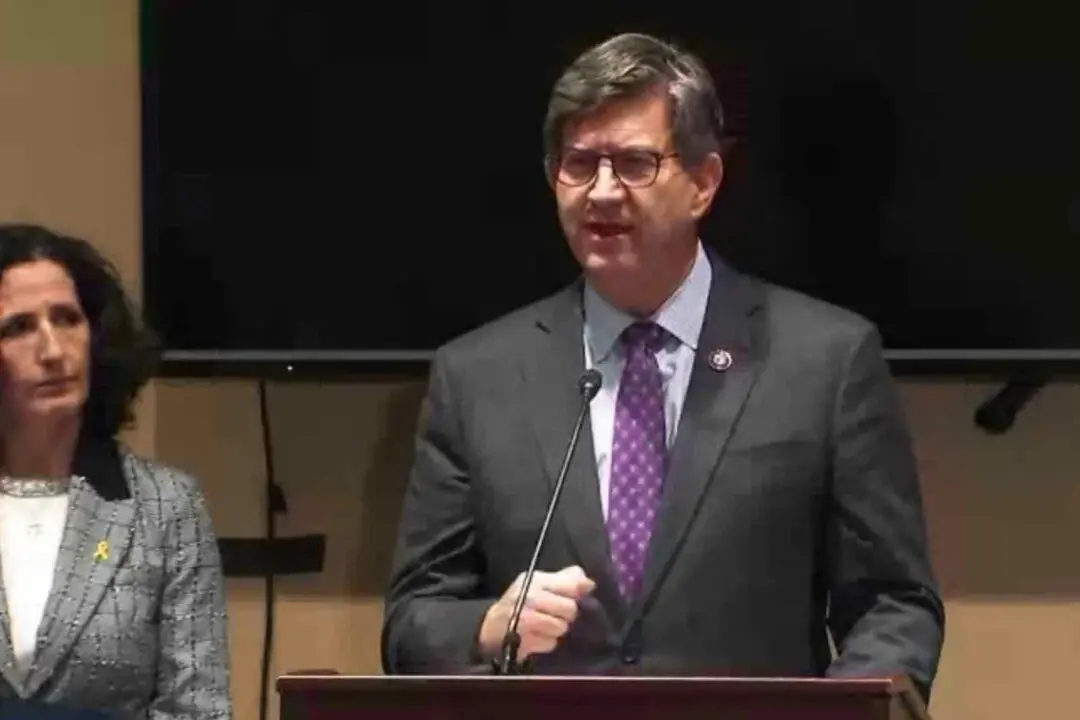 Jewish Lawmakers Address Attack on Hanukkah Celebration in Australia