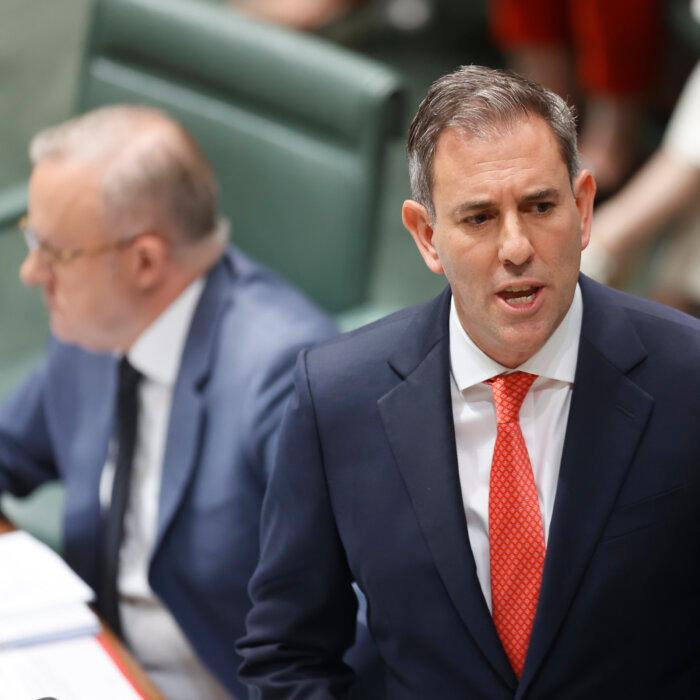 Australia’s Budget to Stay in the Red Until the 2030s, Mid Year Outlook Shows