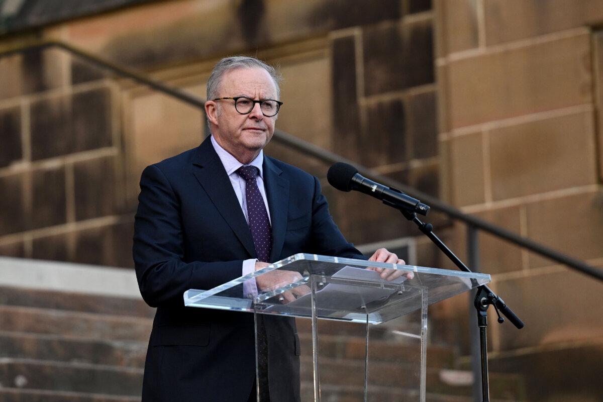 Australian Prime Minister Anthony Albanese attends a memorial prayer service at St Mary's Cathedral in Sydney, Australia, on Dec. 17, 2025. (AAP Image/Dan Himbrechts)