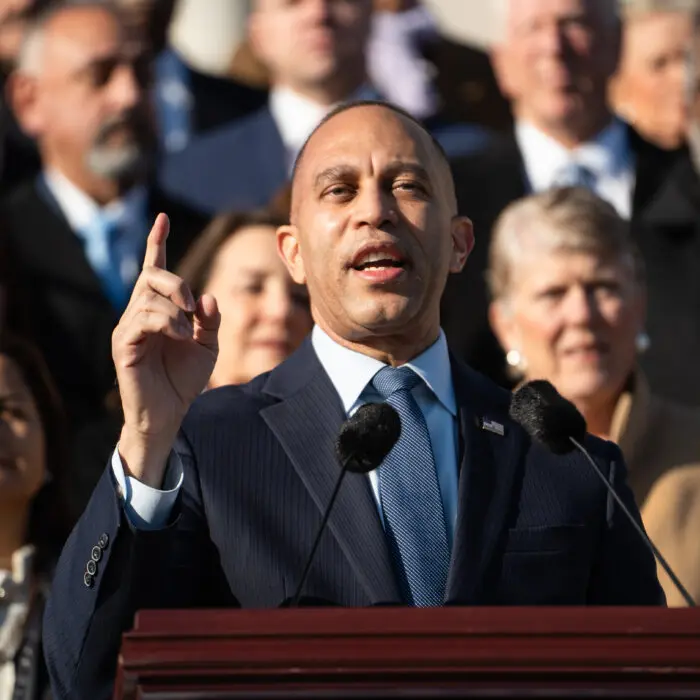 Democrats Demand Vote on ACA Credits Before House Recesses for Holidays