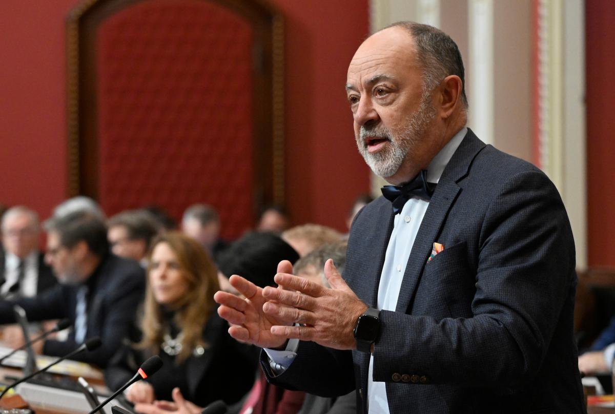 Christian Dubé Resigns as Quebec Health Minister After Doctor-Payment Law Weakened