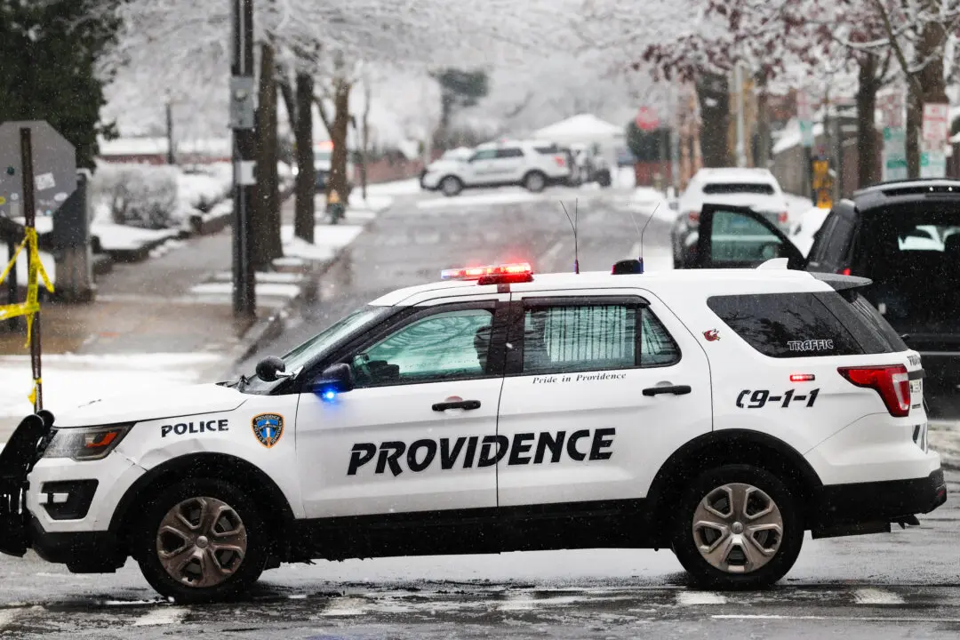 US Halts Green Card Lottery Program After Brown University, MIT Shootings