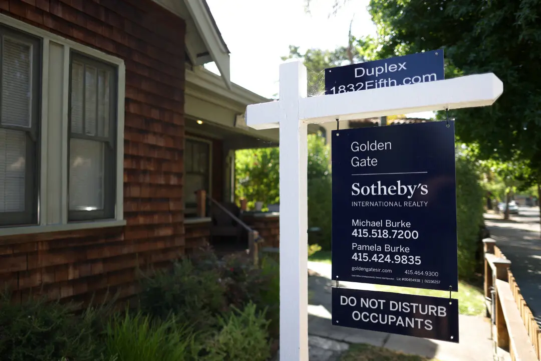 Existing-Home Sales Tick Up 0.5 Percent in November as Inventory Growth Stalls