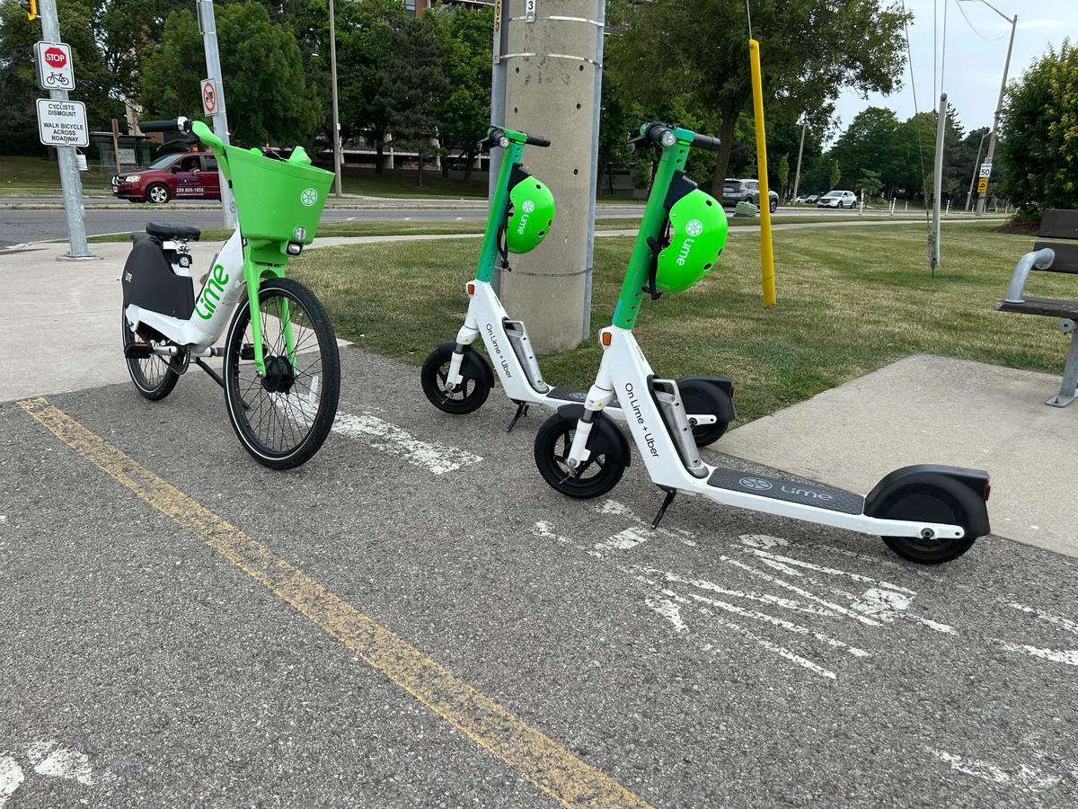 Toronto Considers Enforcement Options for E-bikes, E-scooters on Sidewalks