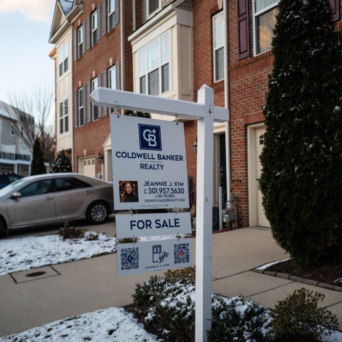 Mortgage Rates Dip to 6.18 Percent as Home Sellers Outnumber Buyers