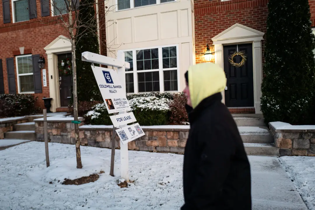 Lower Rates Fail to Lift Mortgage Demand as Applications Fall 10 Percent