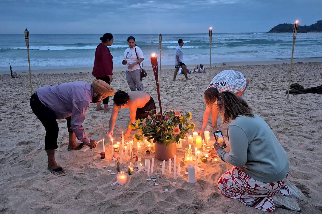 In Photos: Bondi Victims Honoured at National Day of Reflection