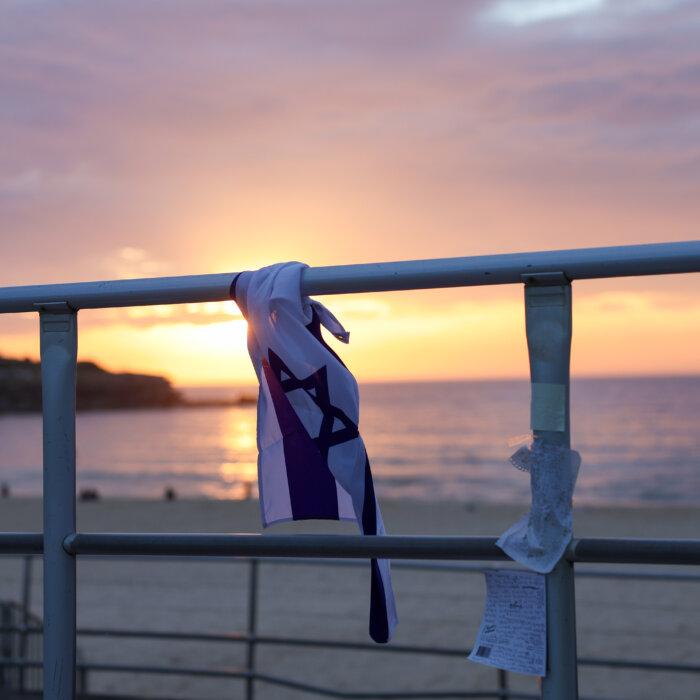 In Photos: How Australians Mourned the Bondi Terror Attack Victims