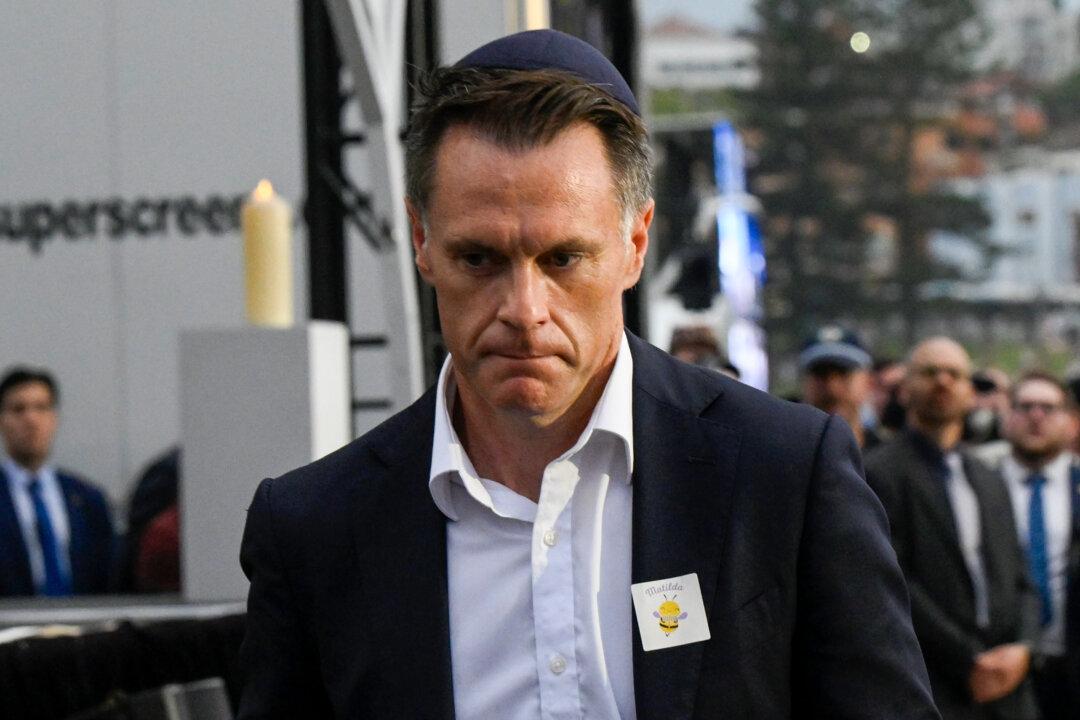 4 Police Officers Deployed Despite ‘High’ Threat Warning Before Bondi Attack