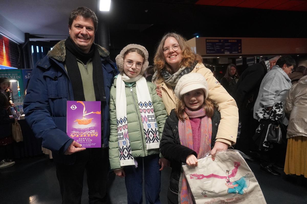 Amnéville Audience Member Struck by Beauty of Chinese Culture Presented by Shen Yun