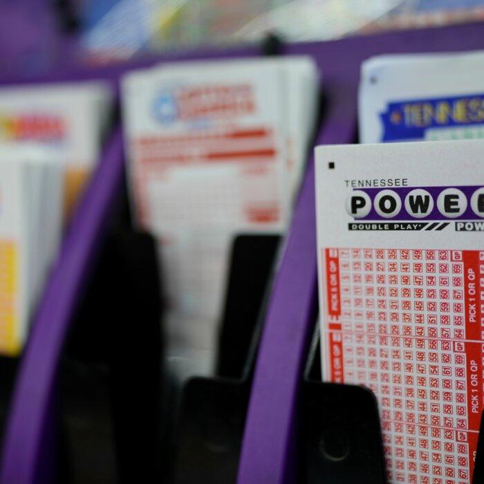 Powerball Jackpot Soars to $1.7 Billion After Another Night With No Big Winner