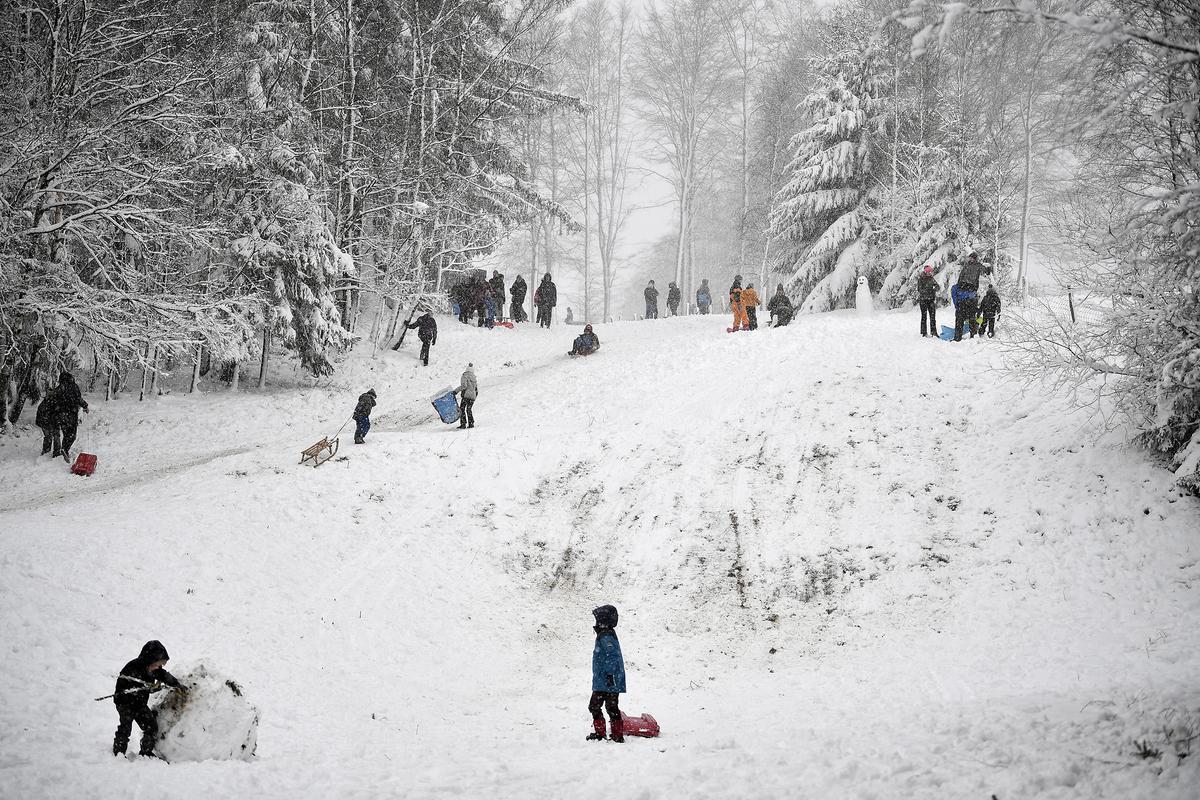 Activities Beyond the Slopes: What Ski Resorts Offer the Non-Skier