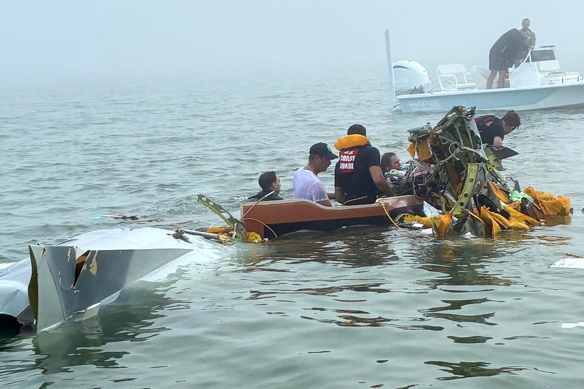 6 Dead and a Family Left Reeling After Mexican Navy Medical Flight Crashes in Texas