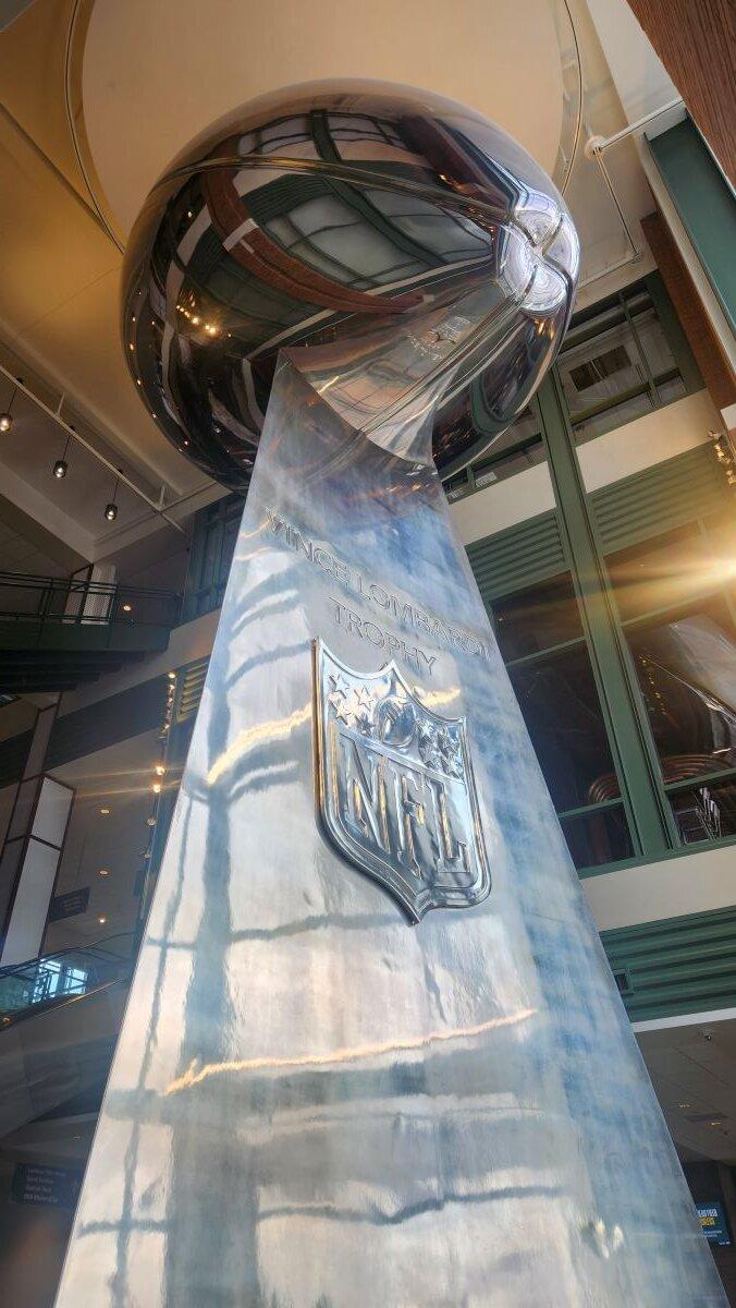 Lombardi Trophy at Lambeau Feld. (<a href="https://commons.wikimedia.org/wiki/User:Gonzo_fan2007">Gonzo fan2007</a>/<a href="https://creativecommons.org/licenses/by/4.0/">CC BY 4.0</a>)